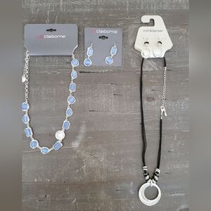 NWT Sets Of 2 Earning And Neclace Set